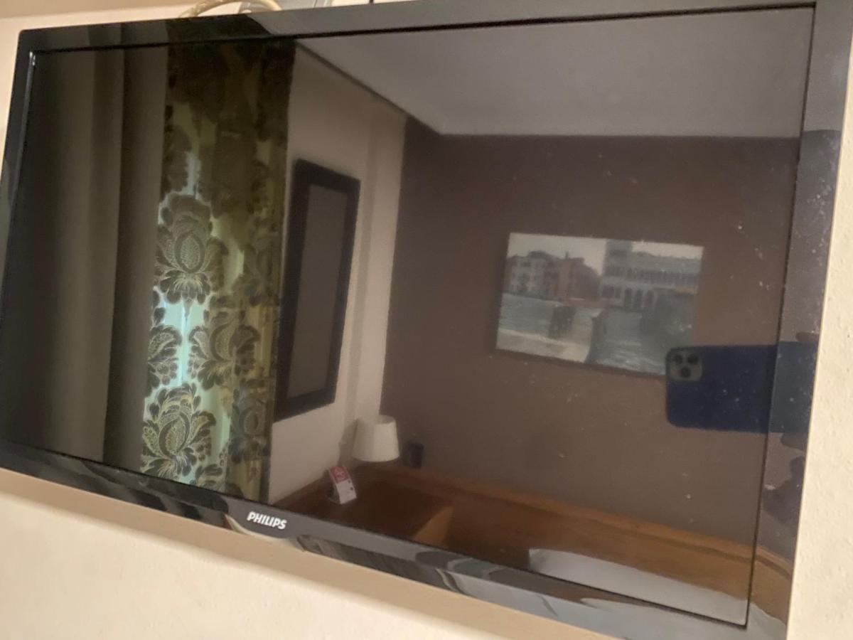 Hostal Galicia Cardedeu Zewnętrze zdjęcie