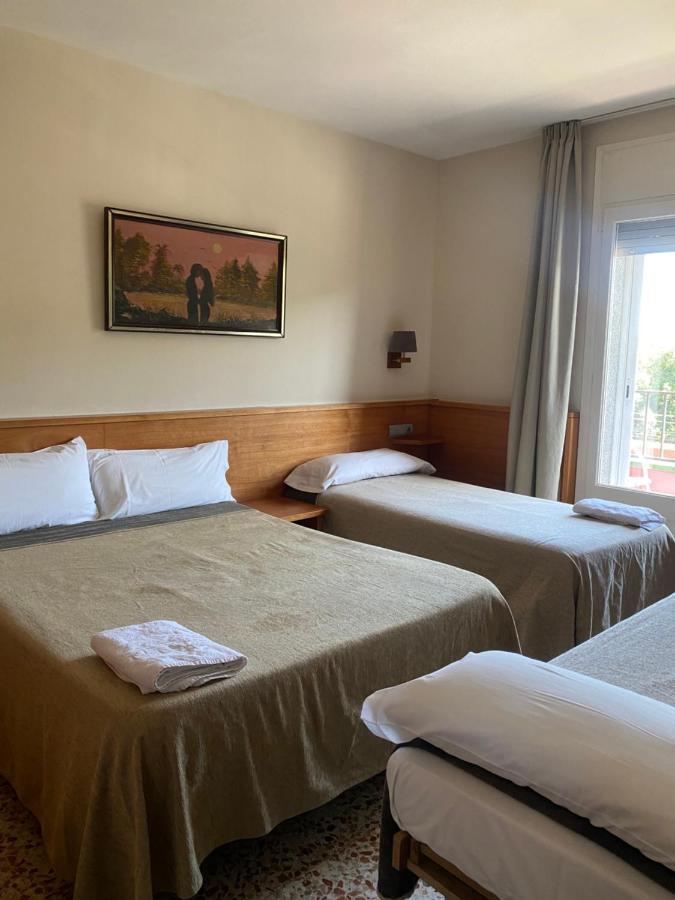 Hostal Galicia Cardedeu Zewnętrze zdjęcie