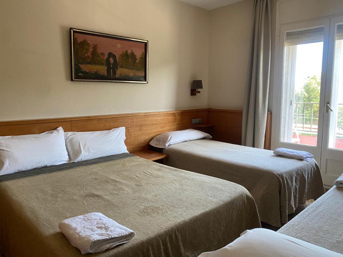Hostal Galicia Cardedeu Zewnętrze zdjęcie